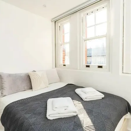 3 X Bedroom Riverside Flat With Hot Tub On Roof Terrace London Exterior photo